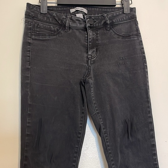 Refuge | Black Skinny Jeans - Picture 4 of 5